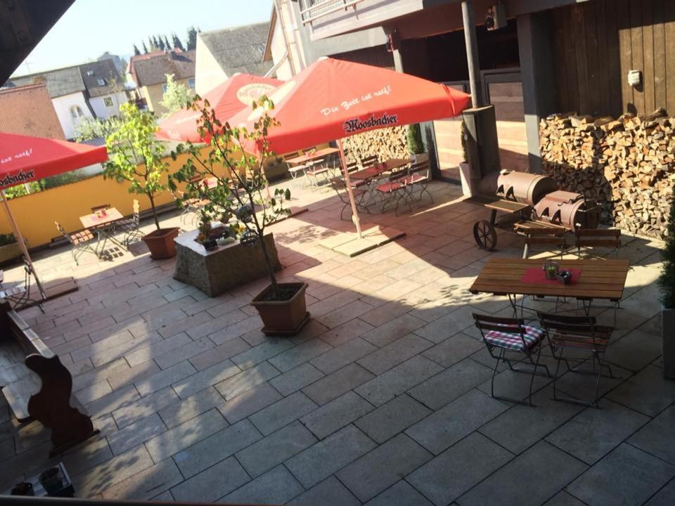 Landgasthof Zum Goldenen Loewen Moosbach  Exterior photo